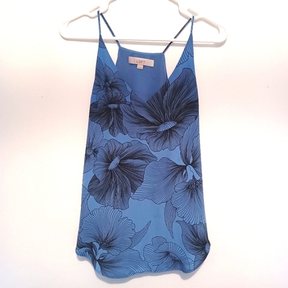 Loft Periwinkle Flowy Tank with Flower Design | Size XS